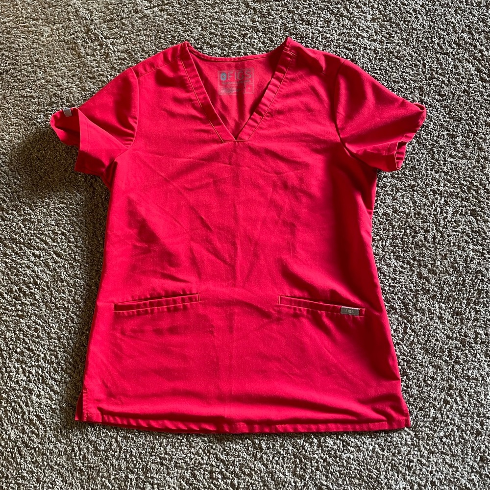 FIGS Red Casma 3 pocket top